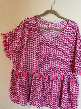 ChicSoulCom Fun Floaty Lightweight Top. Size 3X
